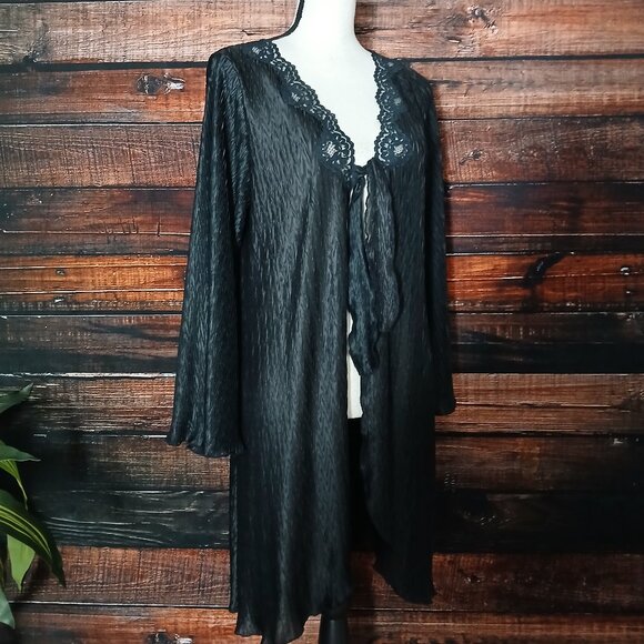 LA II Vintage Negligee Robe Small Black Gothic Flare Sleeve Tie Front USA Made - Picture 3 of 10